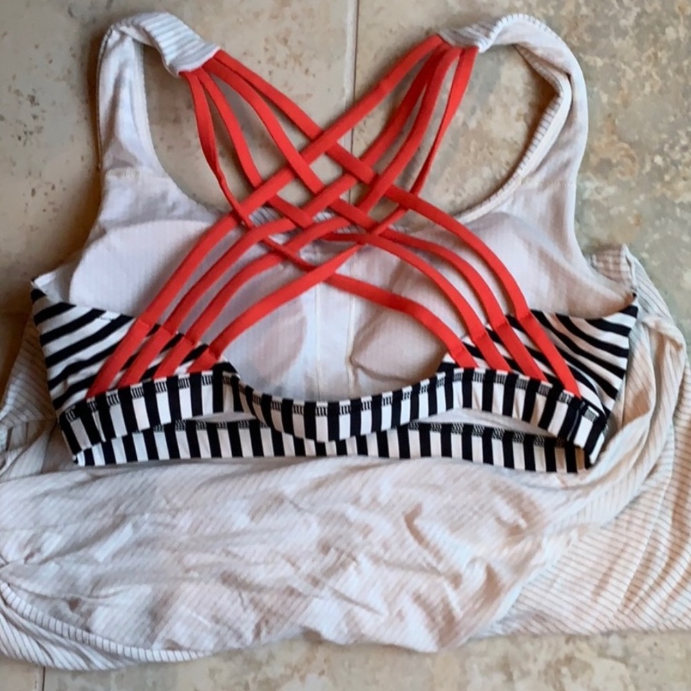 Lululemon tank with built in bra